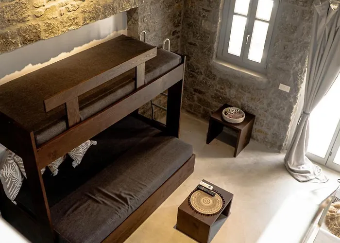 ήσυχο κυκλαδίτικο White&stone N3-n4 *