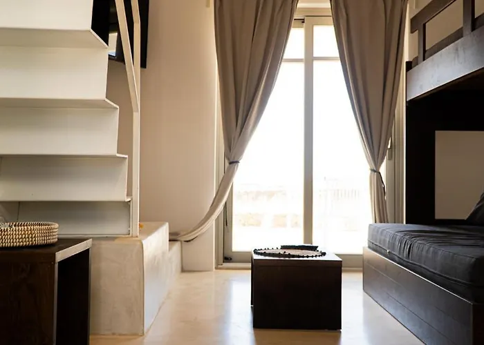 ήσυχο κυκλαδίτικο White&stone N3-n4 Plintri